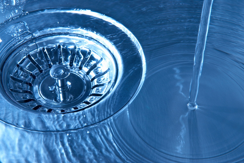 control flow of water in kitchen sink